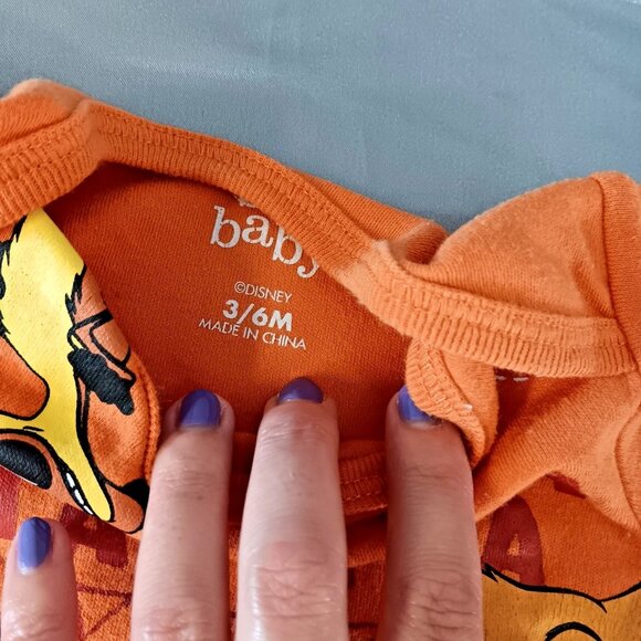 Disney Lion King Baby Bodysuits Rompers Lot 2 Simba Pumbaa Hakuna Matata 3-6M - Picture 4 of 7